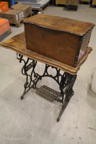 545318-2 Sewing machine Kayser