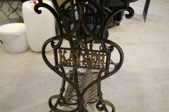 545318-6 Sewing machine Kayser