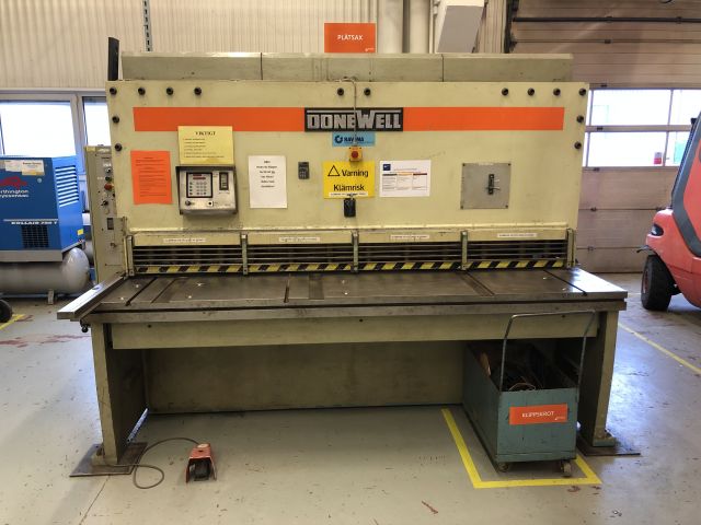 457637-2 Shearing machine Donewell 13-2500