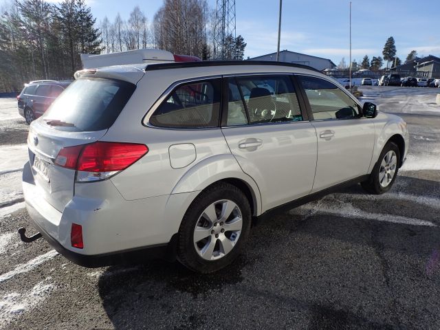 466036-5 Subaru Legacy Bensin & Gas -12 Reg nr: PPR230 (Reparationsobjekt)