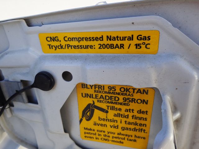 466036-35 Subaru Legacy Bensin & Gas -12 Reg nr: PPR230 (Reparationsobjekt)