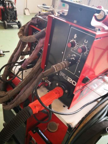 547094-11 Combined weld Kemppi PS5000 with feeder & water cooling