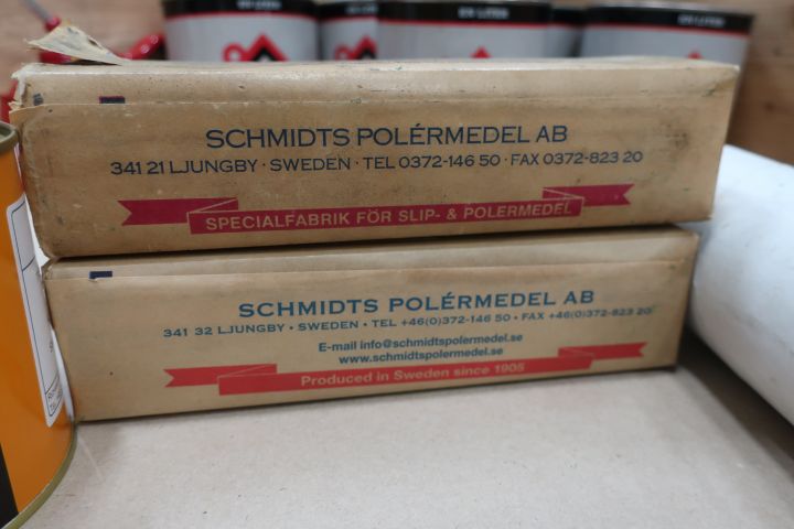 545566-14 Assortment of chemicals / industry etc.