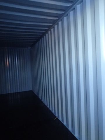 540930-14 20 foot container new condition