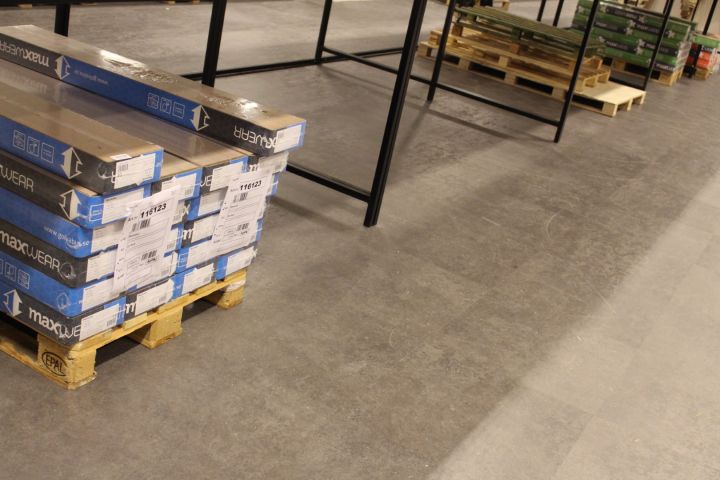 546532-1 Floor Maxwear, Maxwood