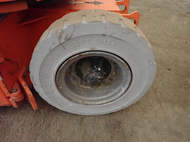 540950-9 Bomb lift JLG E300AJP