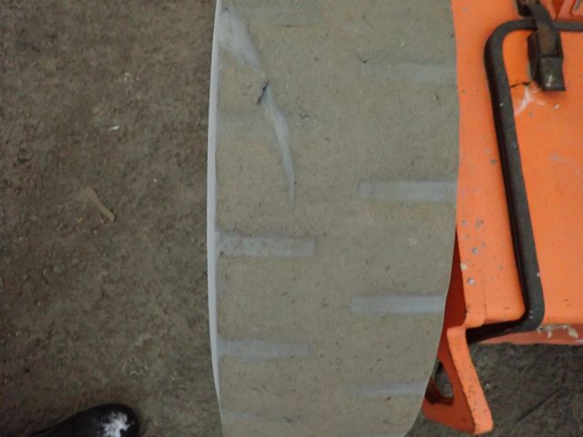 540950-14 Bomb lift JLG E300AJP