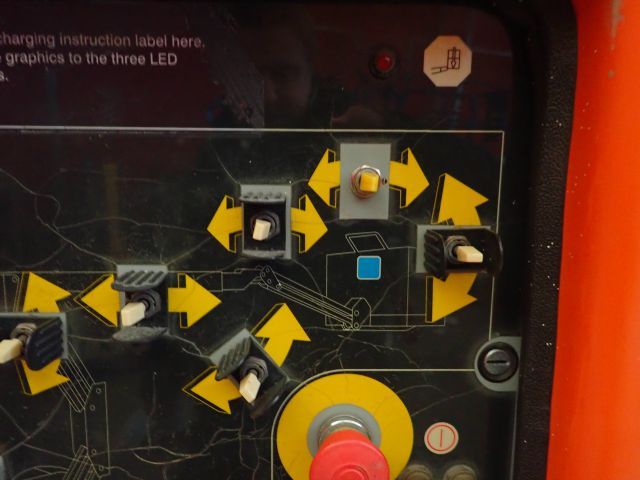 540950-17 Bomb lift JLG E300AJP