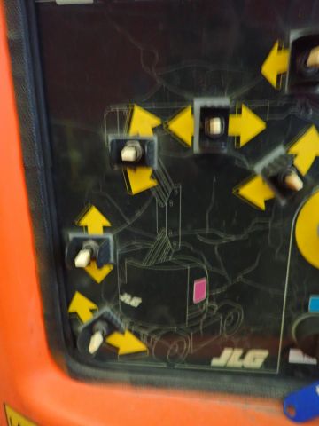 540950-18 Bomb lift JLG E300AJP