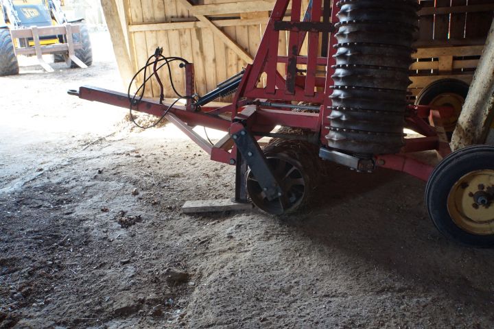 541516-10 Vält väderstad HV/m77 5596