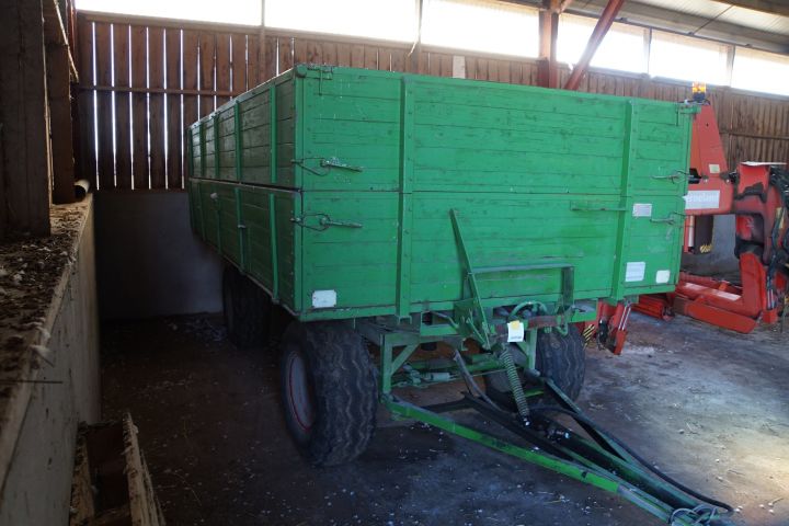 541530-5 Tvåaxlad Spannmålsvagn Ekengård