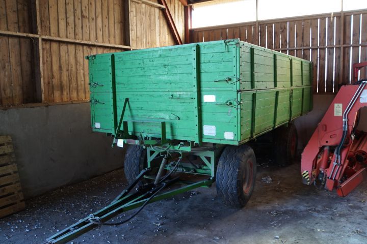 541530-13 Tvåaxlad Spannmålsvagn Ekengård