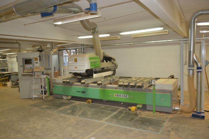 548737-1 CNC machine Biesse