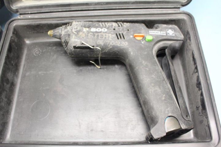 411560-7 2 glue guns Campingaz P500