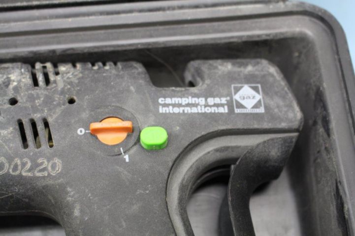 411560-9 2 glue guns Campingaz P500