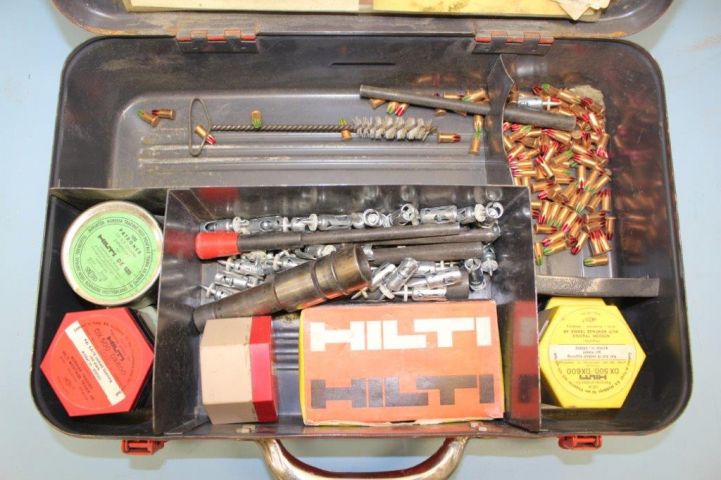 411564-6 Bolt Hilti DX500 with accessories