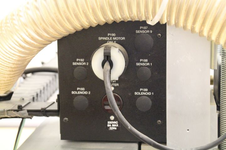 547393-3 Fräsbord CNC router Sabre Gerber 408 med vakuumpump