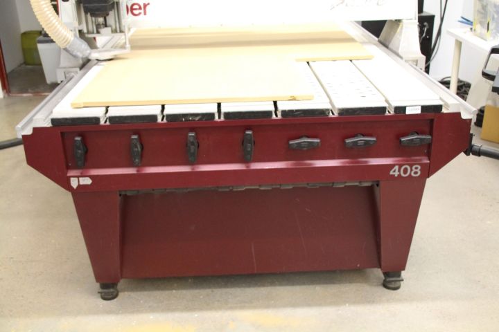 547393-6 Fräsbord CNC router Sabre Gerber 408 med vakuumpump