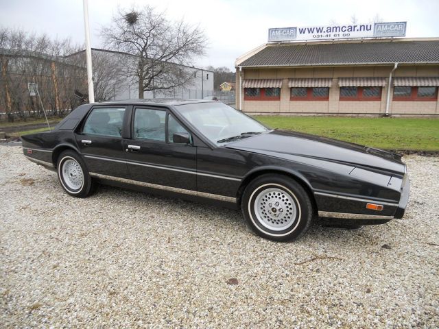 554868-1 Aston Martin Lagonda 1983