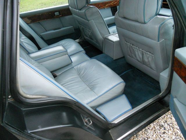 554868-8 Aston Martin Lagonda 1983