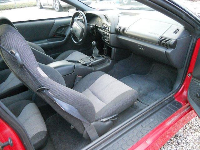 554882-10 Chevrolet Camaro 3.4 V6 162hp, -95 "3900mil"