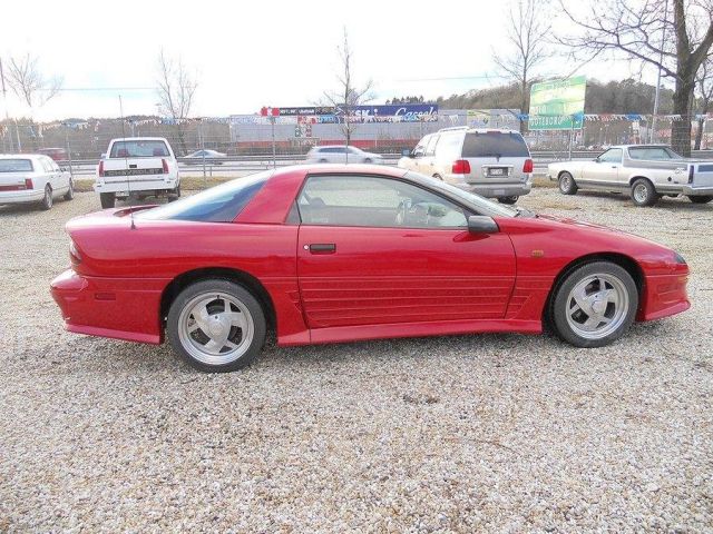 554882-3 Chevrolet Camaro 3.4 V6 162hp, -95 "3900mil"