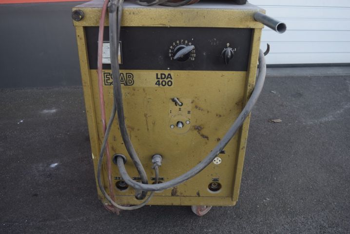 518943-4 Welding Esab LDA 400 with feeder A10