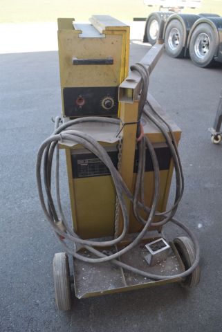 518943-6 Welding Esab LDA 400 with feeder A10