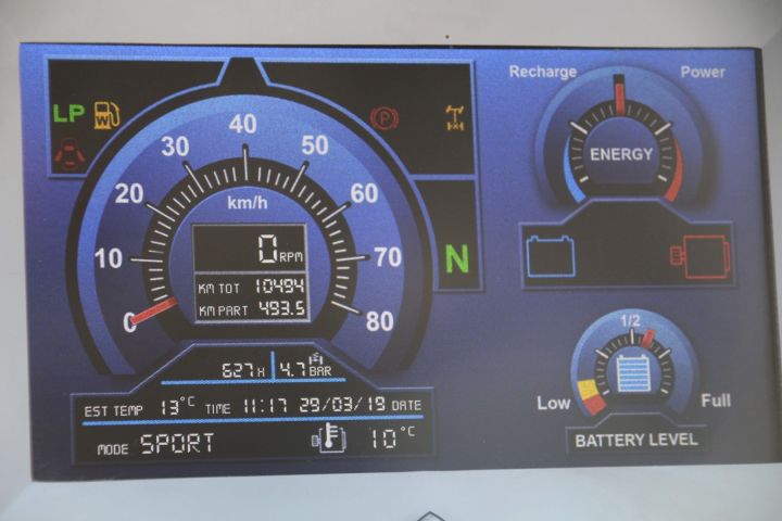 556483-35 EL-Car Alké XT320E (10495km)