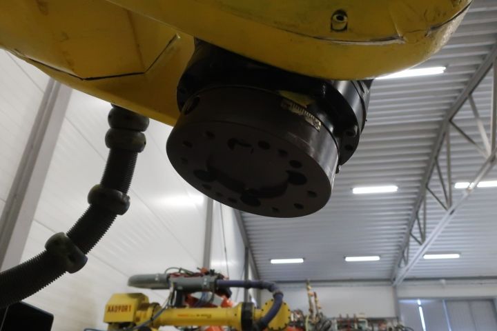 559034-7 Industrial Robot Fanuc S-420iF