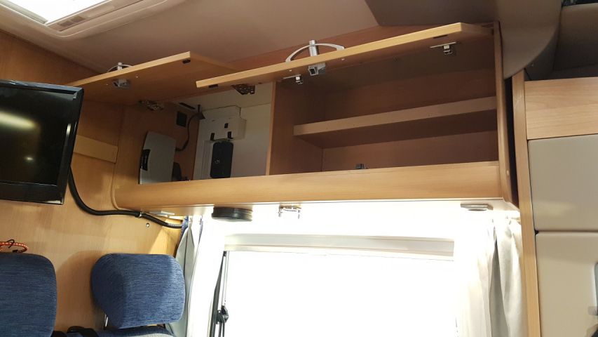 561950-19 Knaus BMR 600 Sport T1 -2007