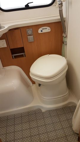 561950-29 Knaus BMR 600 Sport T1 -2007