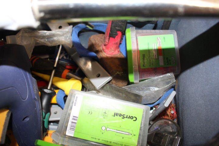 437374-5 Verktygsväska Bosch med innehåll