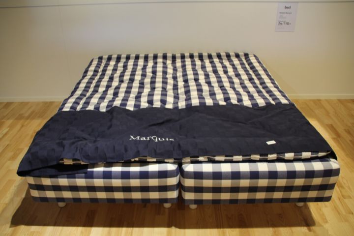 553155-3 Dubbelsäng Hästens Marquis 180x200cm med bäddmadrass och ben (demoex)