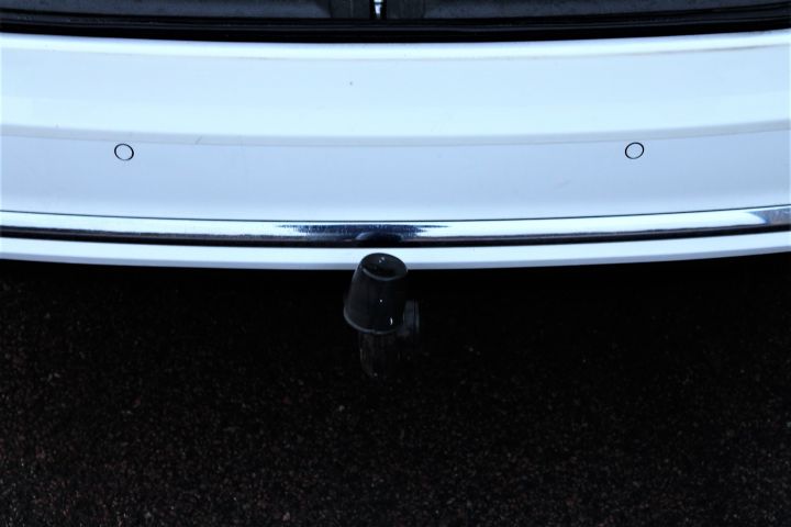 563061-14 Volkswagen Passat 2.0TDI 170 GT 4Motion Premium-12