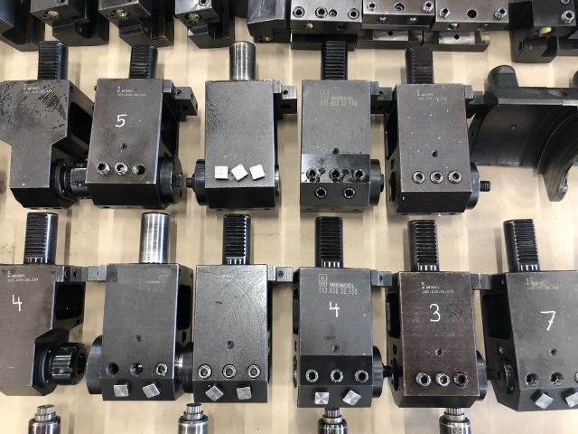 457864-42 CNC lathe Gildemeister CTX -400 Twin -01