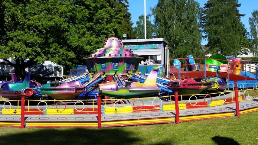 563266-1 Snurrkarusell UFO Jet Sartori på trailer