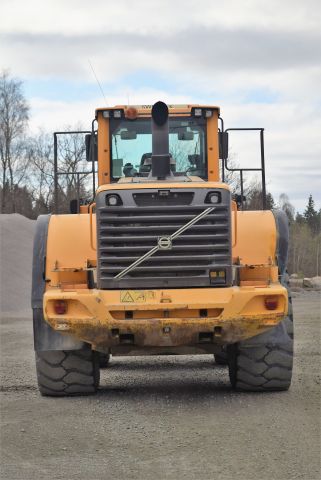 563333-4 Wheel loader Volvo L180F -07 incl. bucket