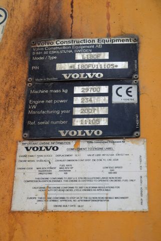 563333-9 Wheel loader Volvo L180F -07 incl. bucket