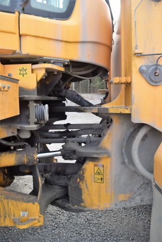 563333-23 Wheel loader Volvo L180F -07 incl. bucket