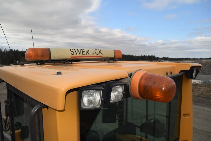 563333-34 Wheel loader Volvo L180F -07 incl. bucket