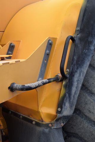 563333-58 Wheel loader Volvo L180F -07 incl. bucket
