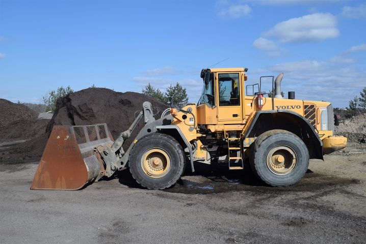 563334-2 Wheel loader Volvo L180E -05 incl. bucket