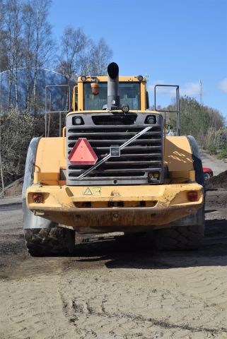 563334-4 Wheel loader Volvo L180E -05 incl. bucket