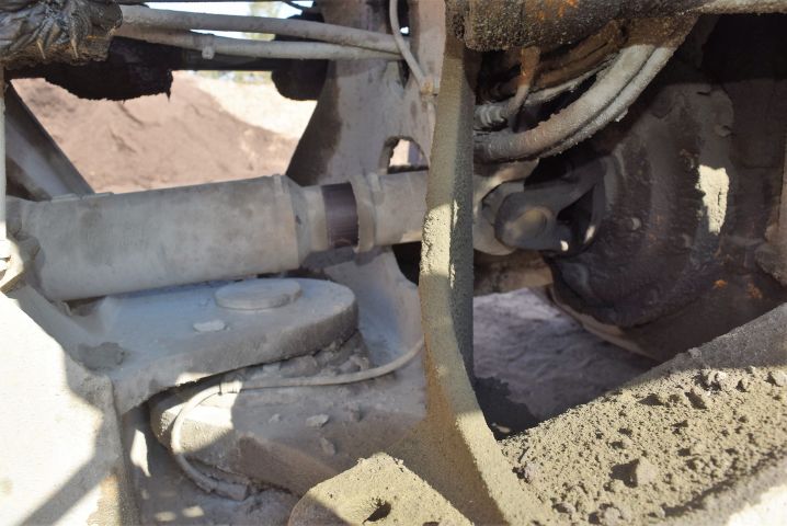 563334-27 Wheel loader Volvo L180E -05 incl. bucket