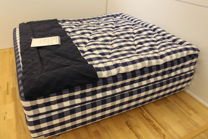 558745-1 Bed, Hästens, 2000T, 180x200, Demo ex