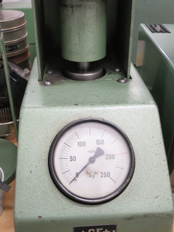 561442-12 Sand test equipment