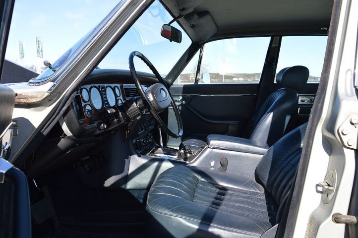 554897-8 Jaguar XJ LWB 4.2 XK6 186hk -77 "6200mil"