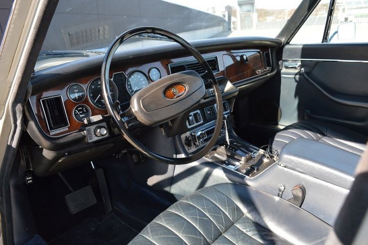 554897-12 Jaguar XJ LWB 4.2 XK6 186hk -77 "6200mil"