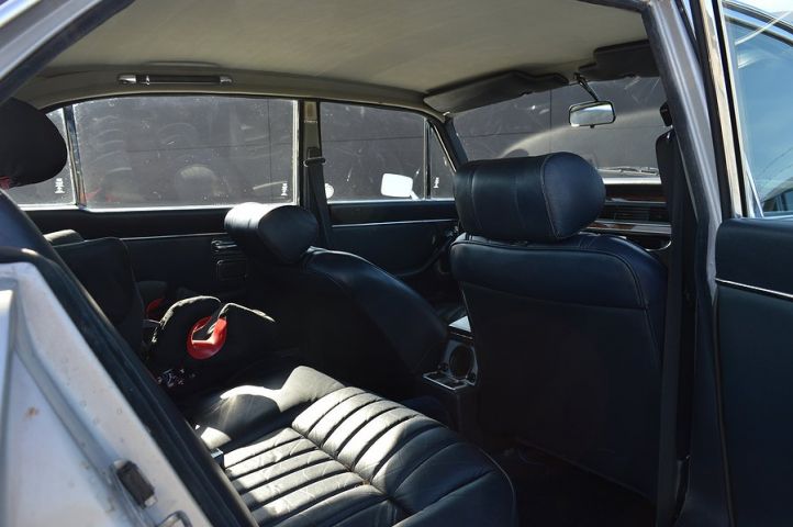 554897-14 Jaguar XJ LWB 4.2 XK6 186hk -77 "6200mil"